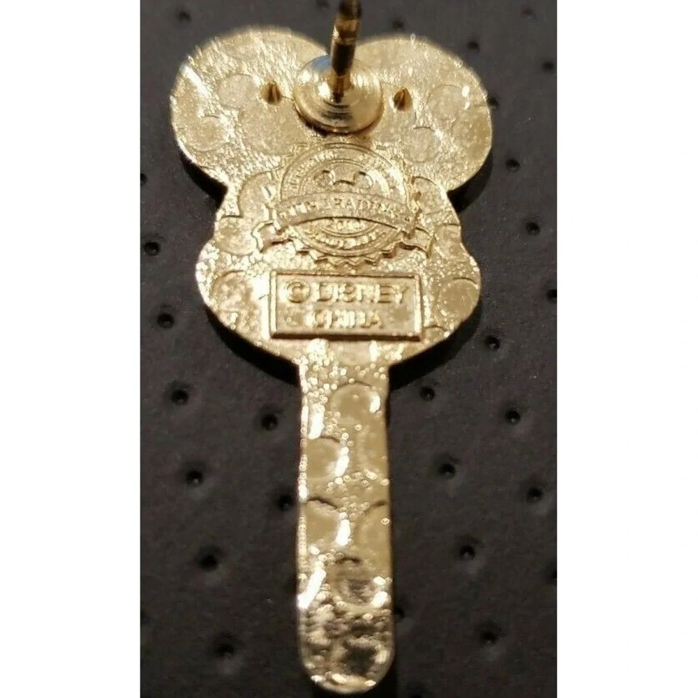 Disney Trading Pin‎  Mickey Mouse Ice Cream Bar Premium Chocolate 77152